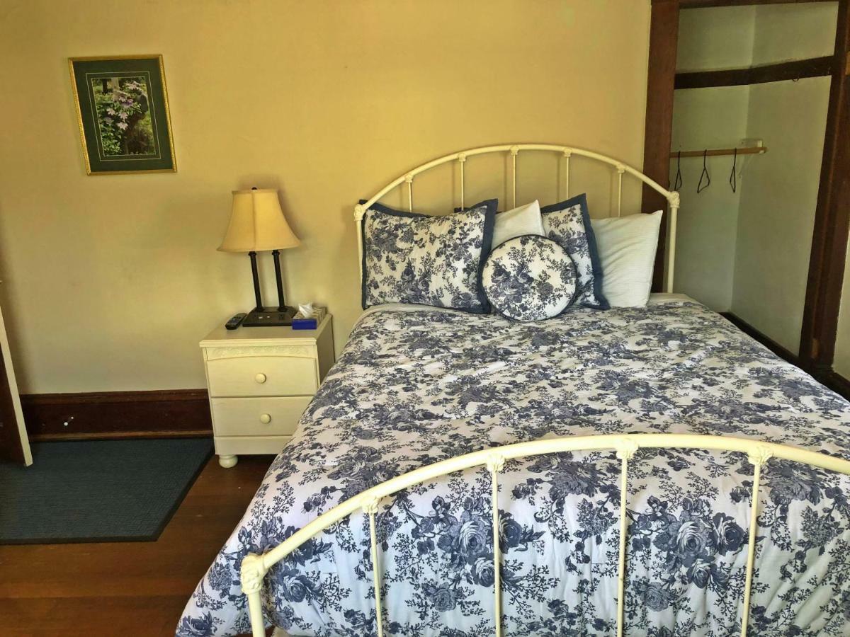 Victorian Inn & Carriage House ガーディナー エクステリア 写真